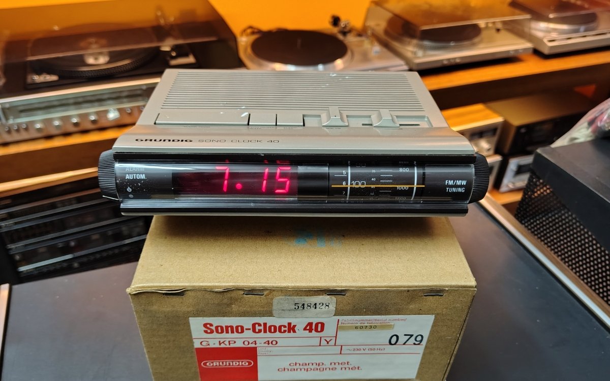 grundig-sonoclock40